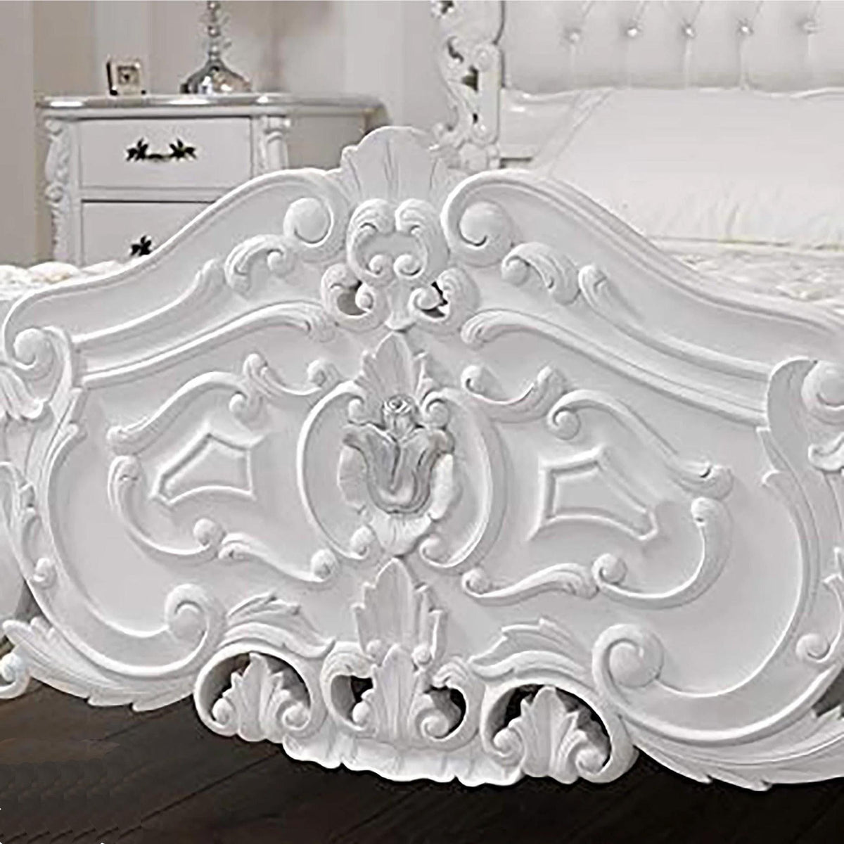 Handmade Giltwood Bed Frame: Tufted Carved Queen/King